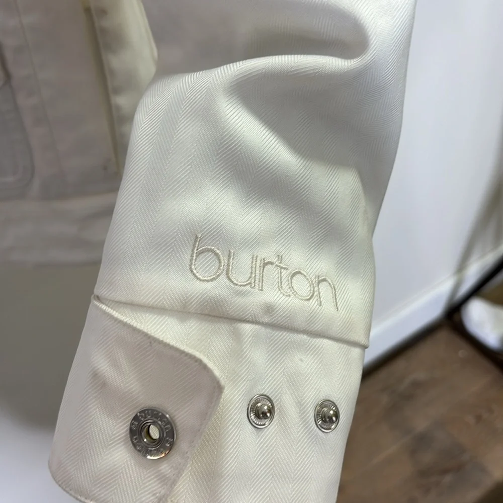 Burton - Picture 3 of 6